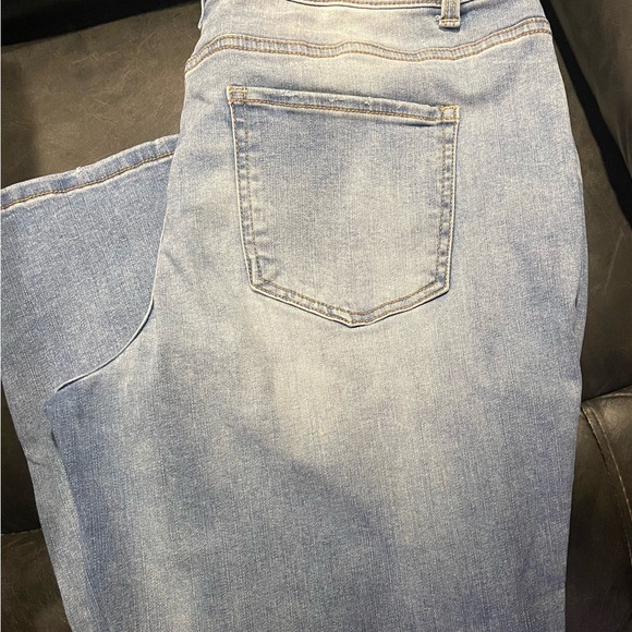 Time and Tru size 18 petit straight leg jeans EUC - Picture 4 of 5